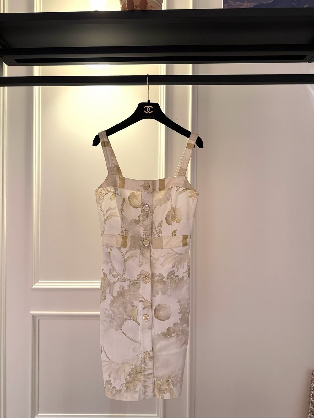 🚩steal CHANEL Cream Dress with Subtle Gold Floral Jacquard